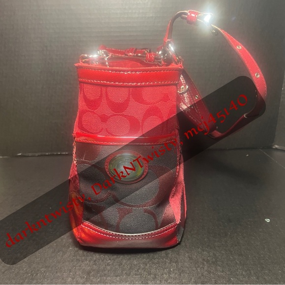 Beautiful Mixed Media Coach Signature Tote Gorgeous! Used only once or twice - Picture 5 of 17